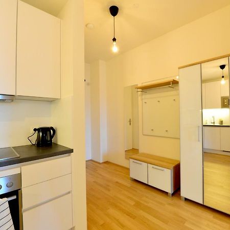 Self-Check-In With View & Free Parking Apartamento Viena Exterior foto