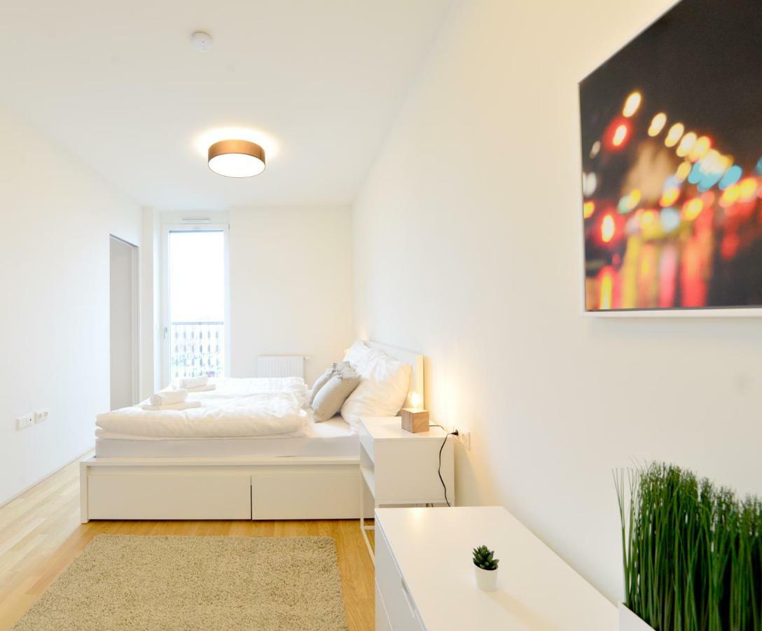 Self-Check-In With View & Free Parking Apartamento Viena Exterior foto